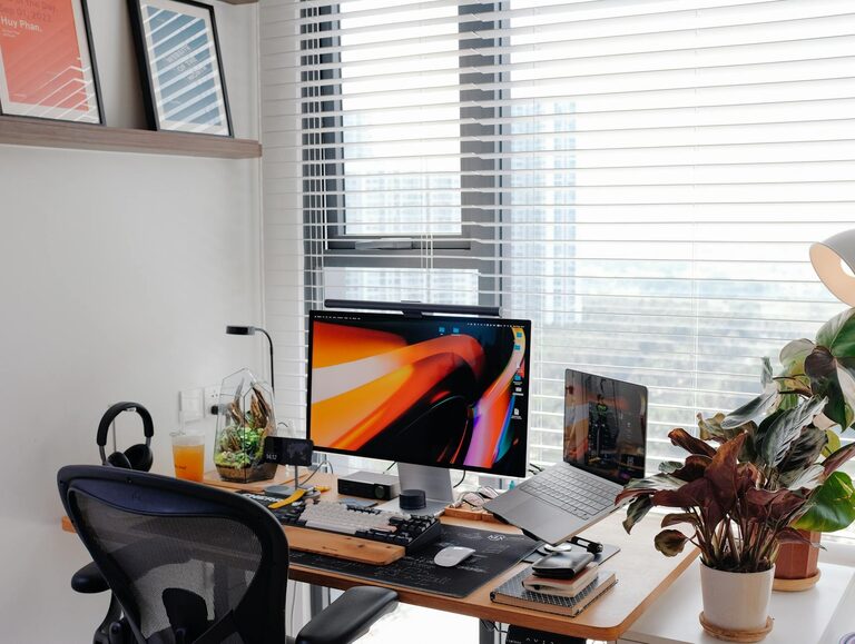 Tips for Creating a Comfortable and Productive Home Office Space